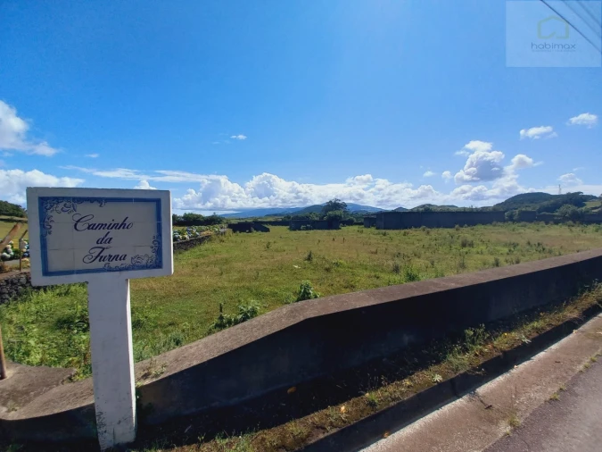 Terreno para Venda em Pico da Pedra Foto 6
