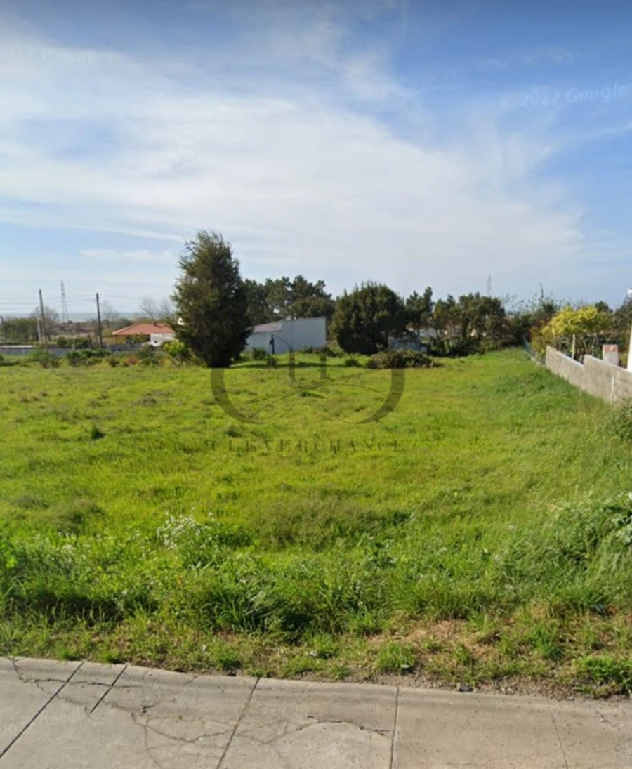 Terreno para Venda em Silvalde Foto 2