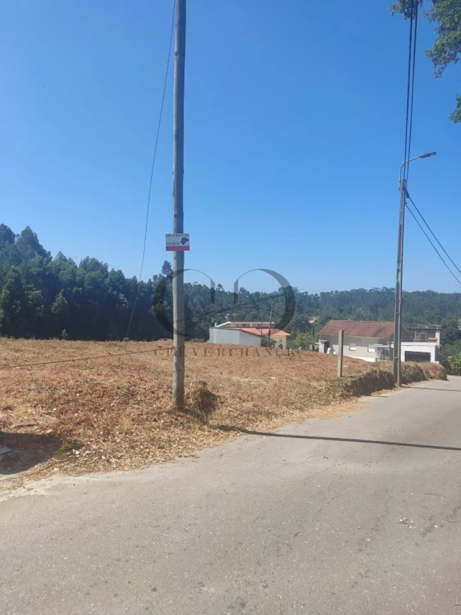 Terreno para Venda em Anta e Guetim Foto 3