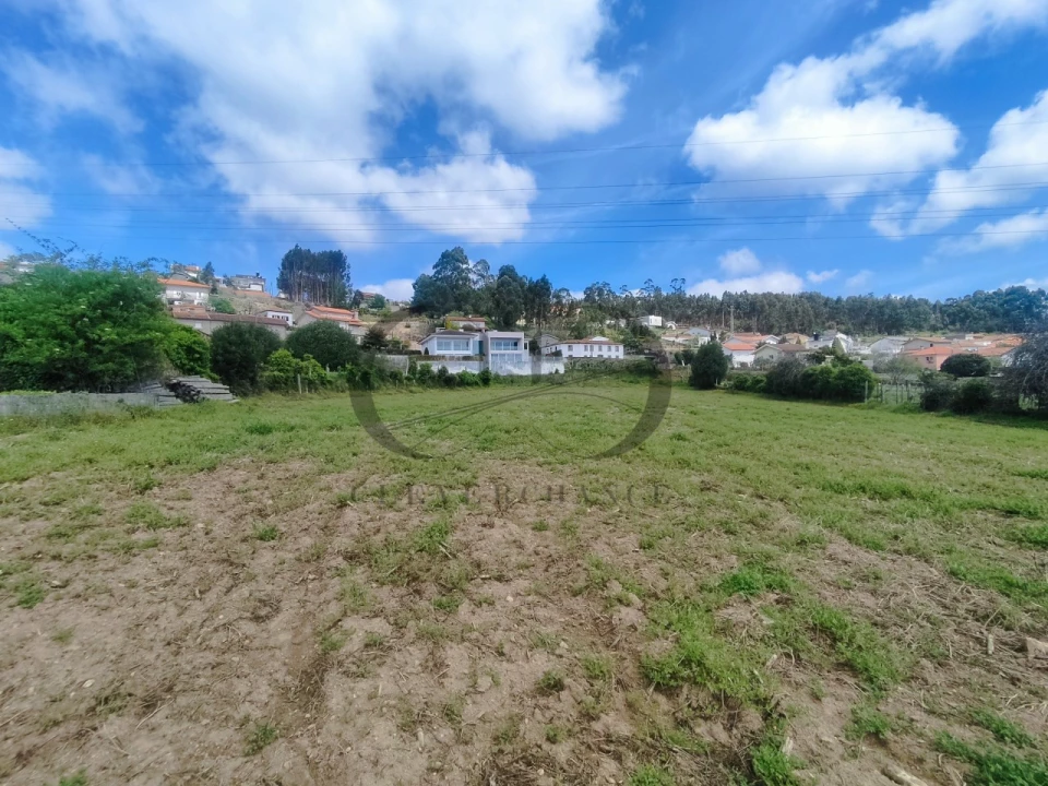 Terreno para Venda em Sandim, Olival, Lever e Crestuma Foto 4