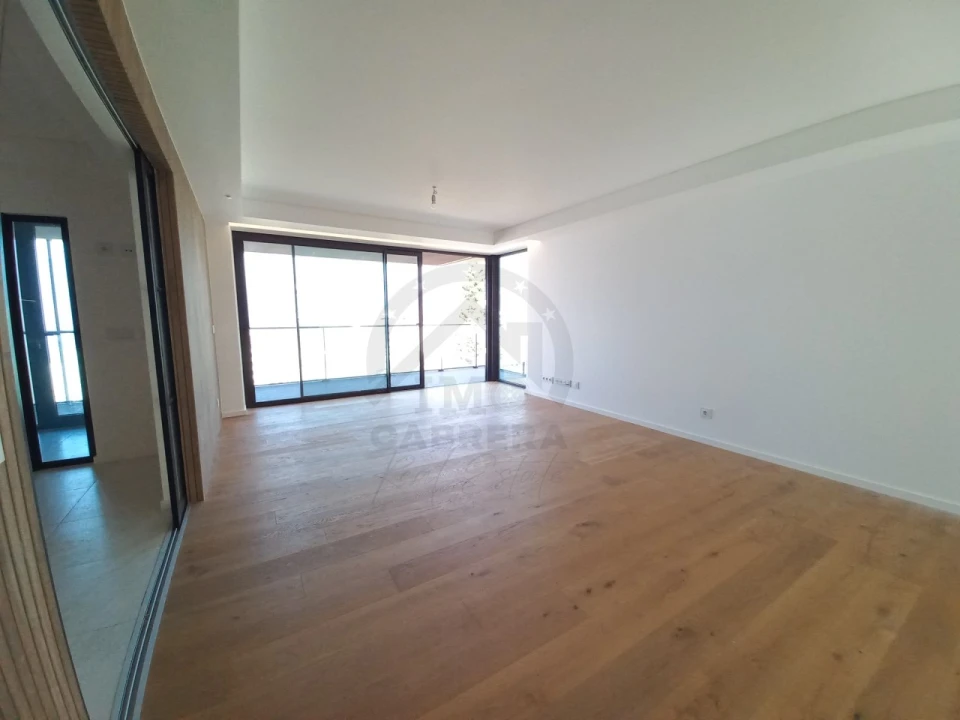 Apartamento T2 para Venda em São Martinho Foto 5