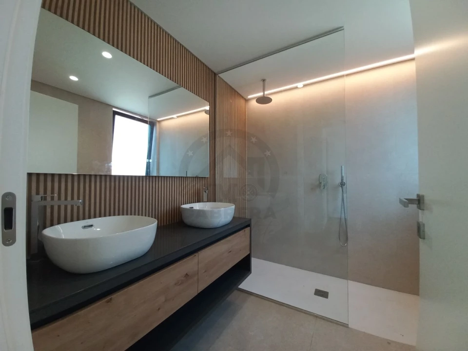 Apartamento T2 para Venda em São Martinho Foto 32
