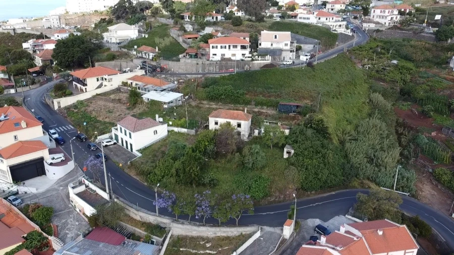 Terreno Misto para Venda em Caniço Foto 2