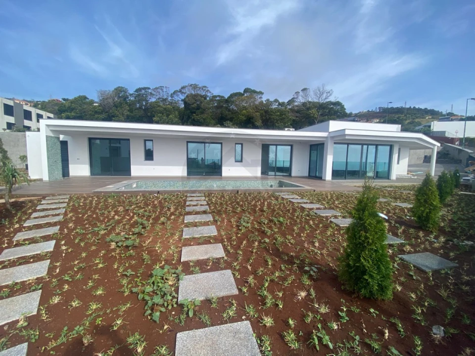 Moradia T3 para Venda em Agua de Pena Foto 1