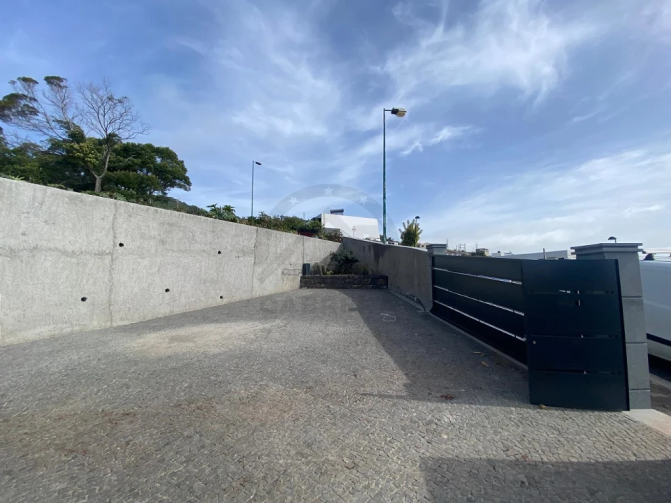 Moradia T3 para Venda em Agua de Pena Foto 28