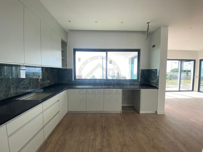 Moradia T3 para Venda em Agua de Pena Foto 11