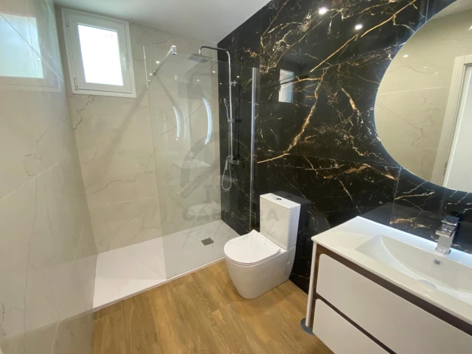 Moradia T4 para Venda em Machico Foto 15