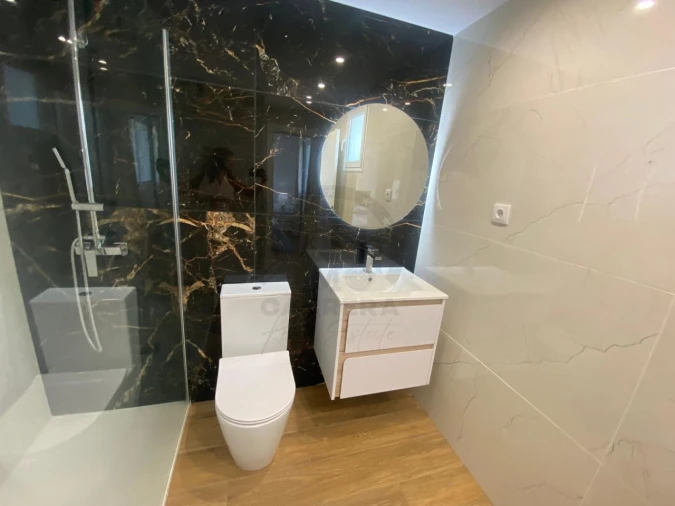 Moradia T4 para Venda em Machico Foto 16