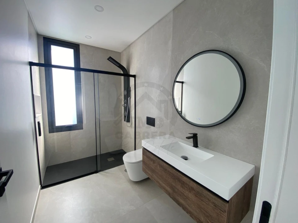 Moradia T3 para Venda em Arco da Calheta Foto 13