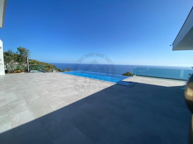 Moradia T3 para Venda em Arco da Calheta Foto 4