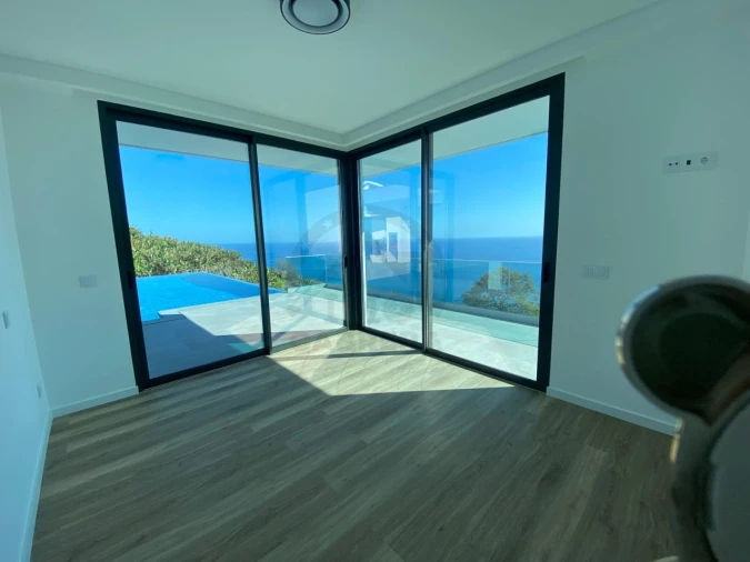 Moradia T3 para Venda em Arco da Calheta Foto 15