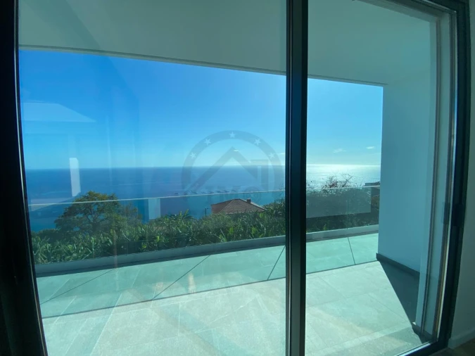 Moradia T3 para Venda em Arco da Calheta Foto 18