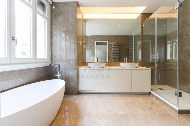 Apartamento T2 para Venda em Avenidas Novas Foto 2