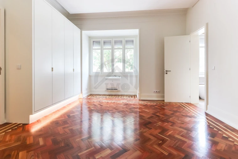 Apartamento T2 para Venda em Avenidas Novas Foto 3