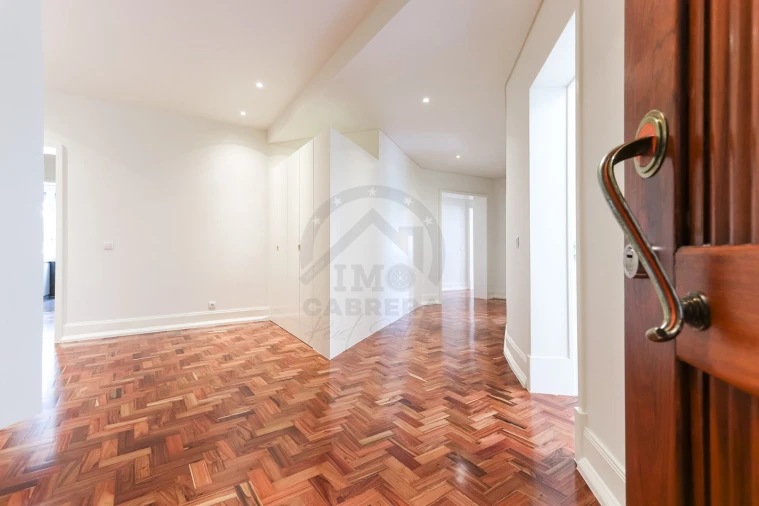 Apartamento T2 para Venda em Avenidas Novas Foto 5