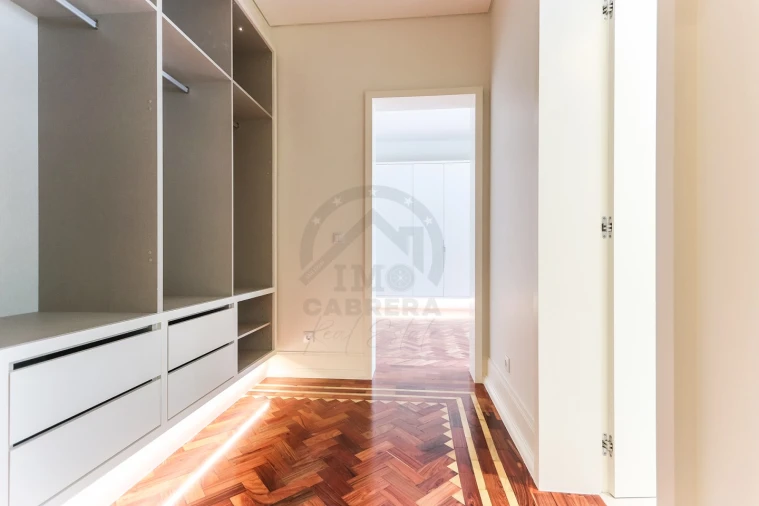Apartamento T2 para Venda em Avenidas Novas Foto 12