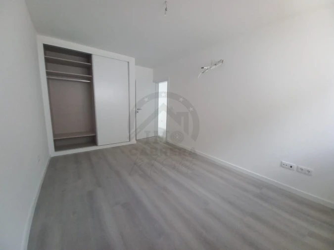 Moradia T3 para Venda em Santo Antonio Foto 22