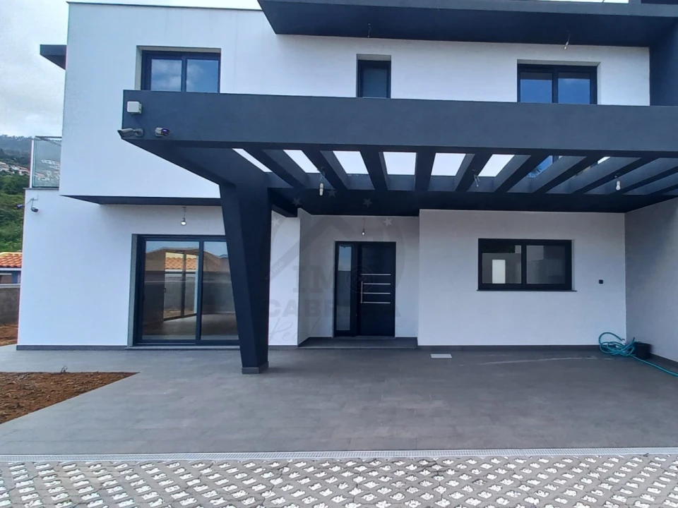 Moradia T3 para Venda em São Roque Foto 2