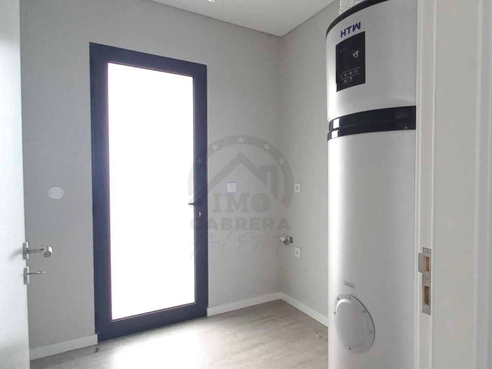 Moradia T3 para Venda em São Roque Foto 11