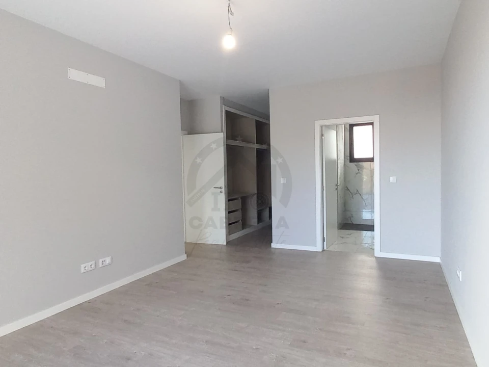 Moradia T3 para Venda em São Roque Foto 16