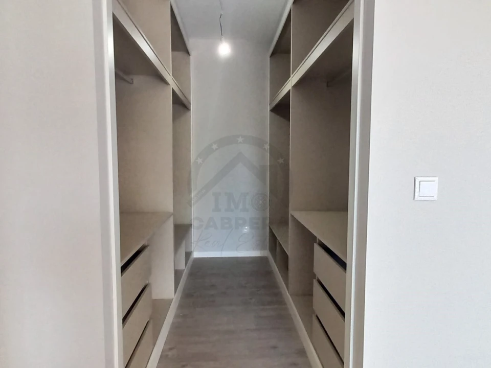 Moradia T3 para Venda em São Roque Foto 17