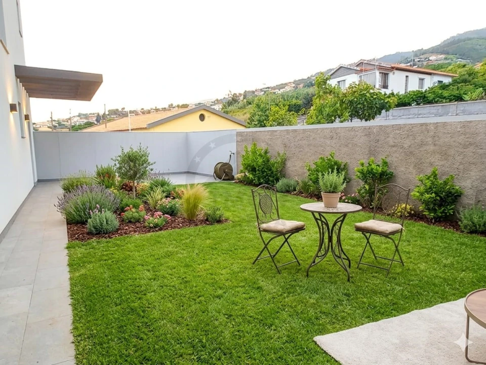 Moradia T3 para Venda em São Roque Foto 36