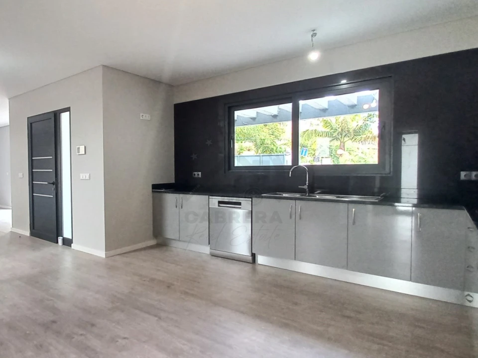 Moradia T3 para Venda em São Roque Foto 5