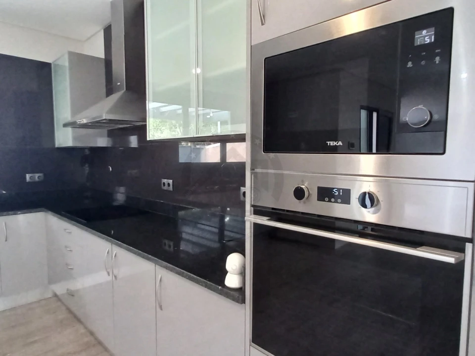 Moradia T3 para Venda em São Roque Foto 7