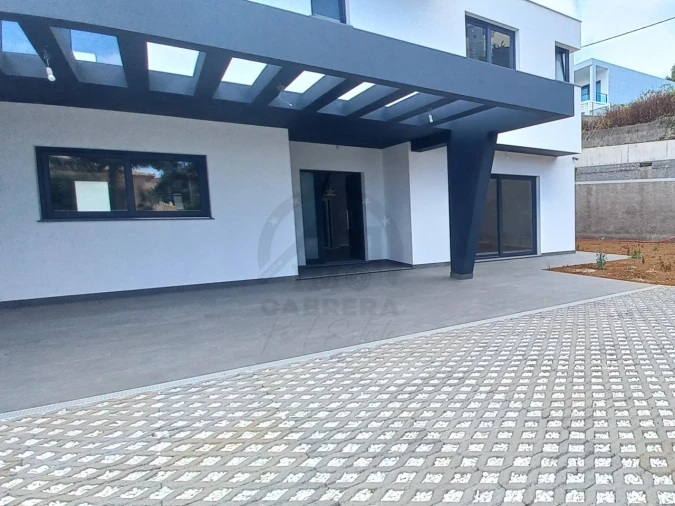 Moradia T3 para Venda em São Roque Foto 3