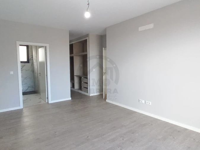 Moradia T3 para Venda em São Roque Foto 12