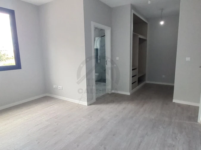 Moradia T3 para Venda em São Roque Foto 19