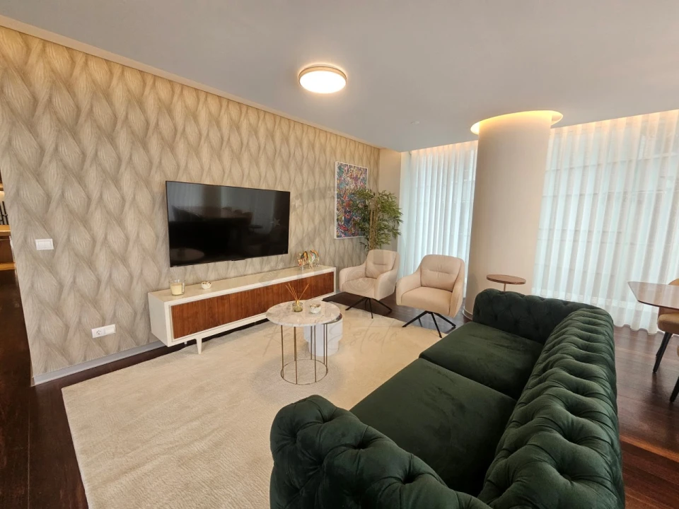 Apartamento T4 para Venda em Funchal (Se) Foto 12