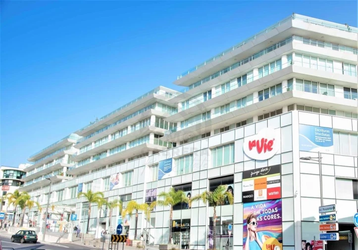 Apartamento T4 para Venda em Funchal (Se) Foto 1