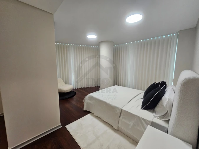 Apartamento T4 para Venda em Funchal (Se) Foto 26