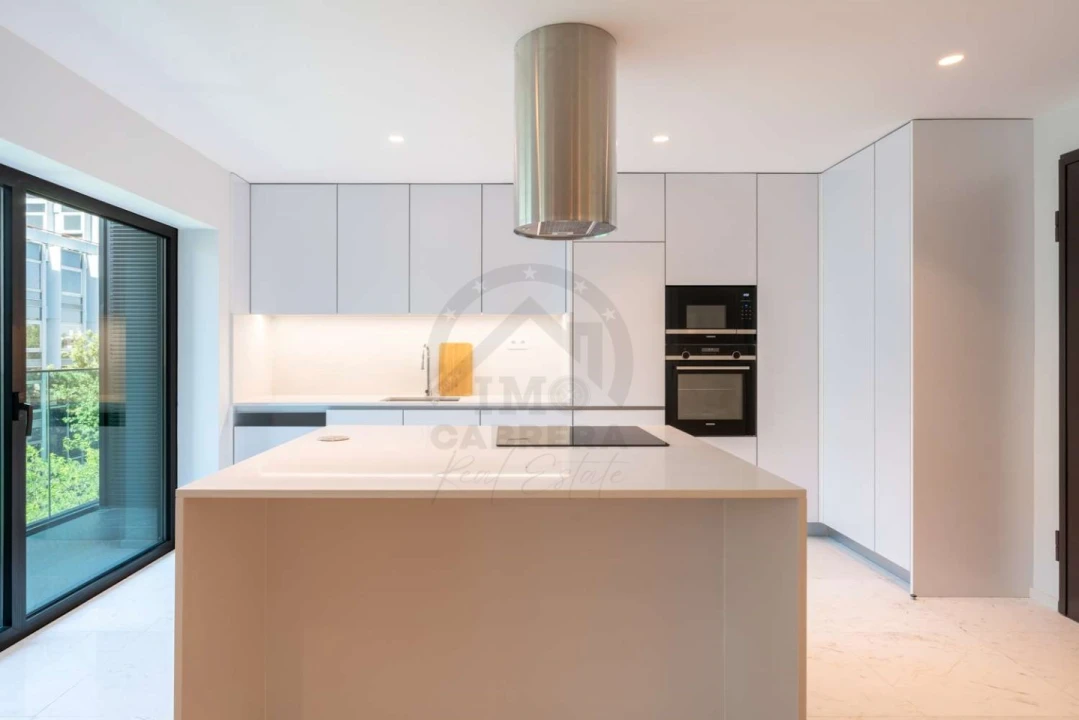 Apartamento T2 para Venda em Avenidas Novas Foto 2