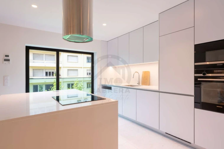 Apartamento T2 para Venda em Avenidas Novas Foto 5