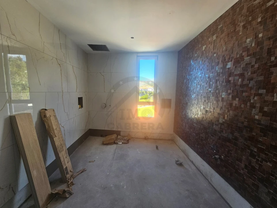 Moradia T4 para Venda em Ribeira Brava Foto 23