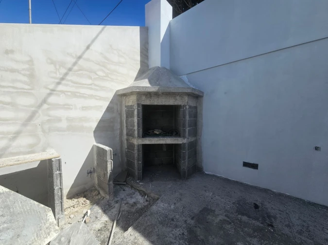 Moradia T4 para Venda em Ribeira Brava Foto 4