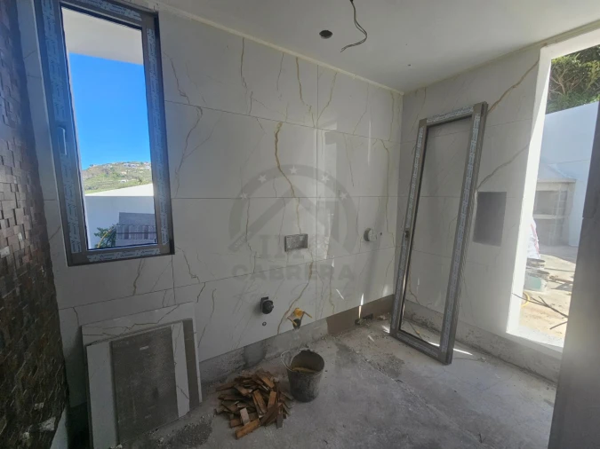 Moradia T4 para Venda em Ribeira Brava Foto 14