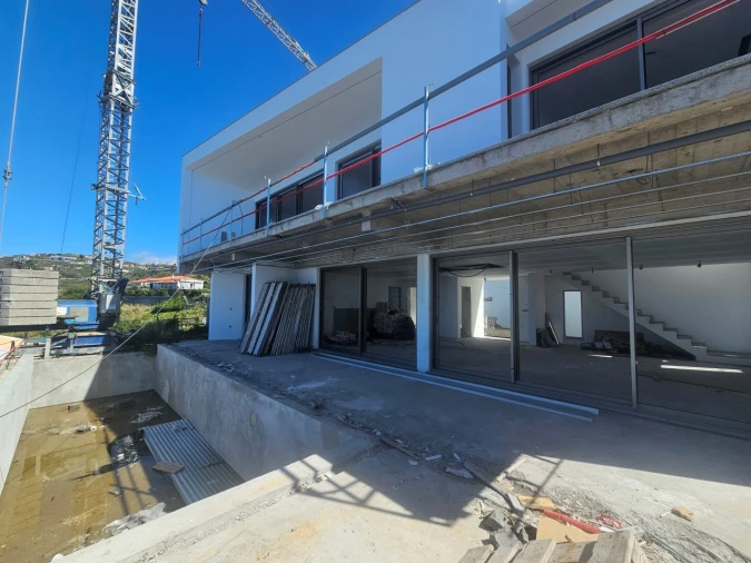 Moradia T4 para Venda em Ribeira Brava Foto 19