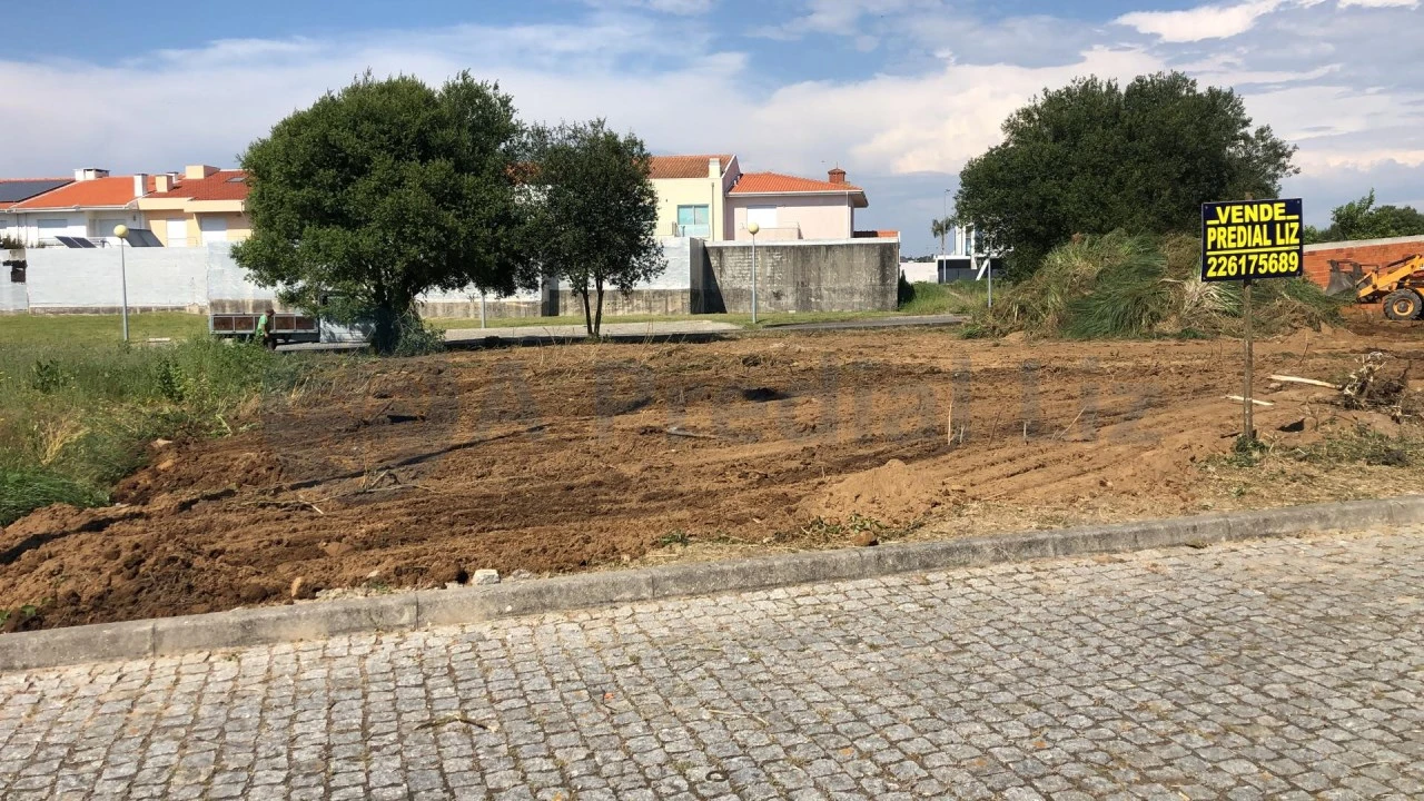 Terreno para Venda em Vila Nova da Telha Foto 1