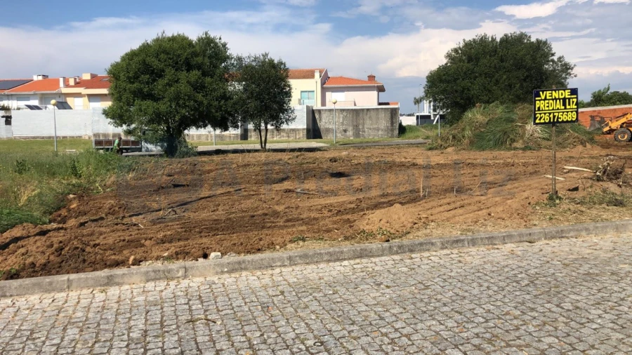 Terreno para Venda em Vila Nova da Telha Foto 1