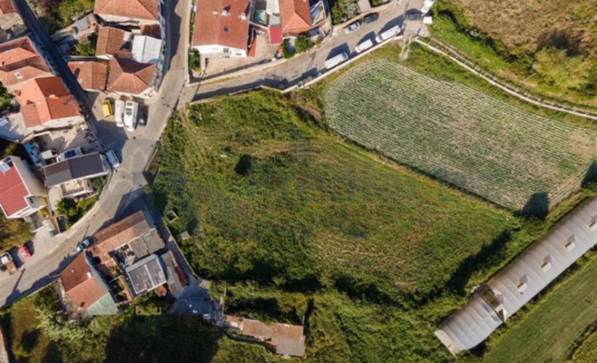 Terreno para Venda em Pedrouços Foto 3