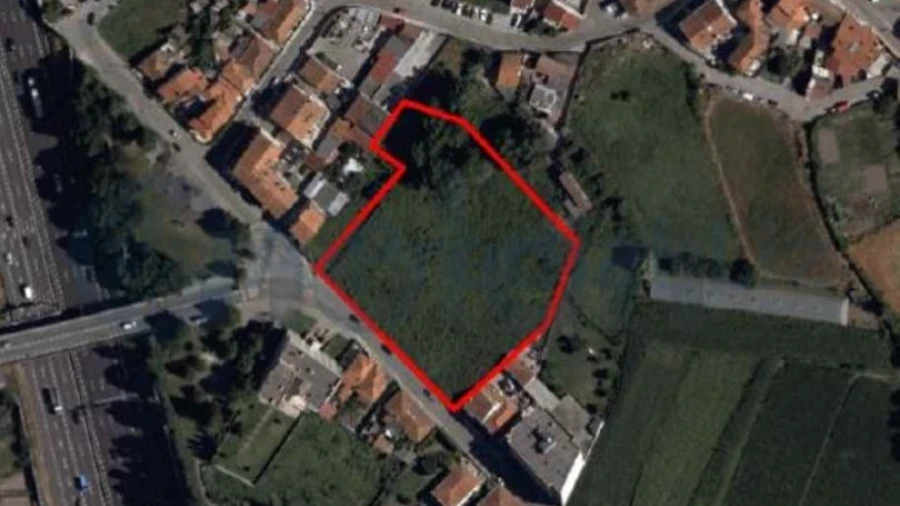 Terreno para Venda em Pedrouços