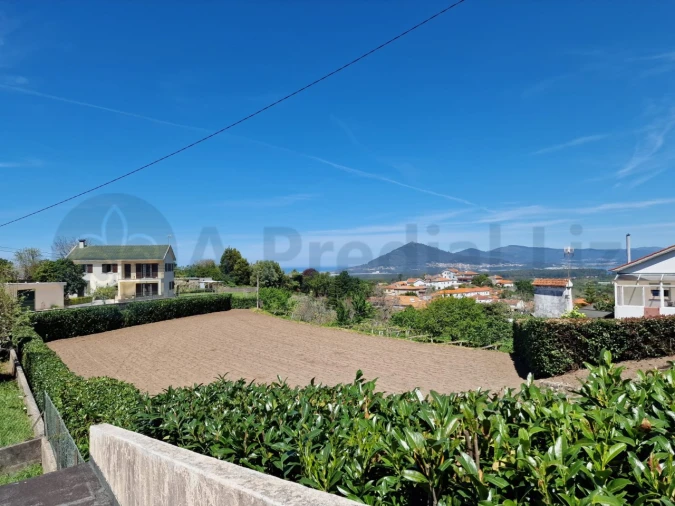 Terreno para Venda em Moledo e Cristelo Foto 1