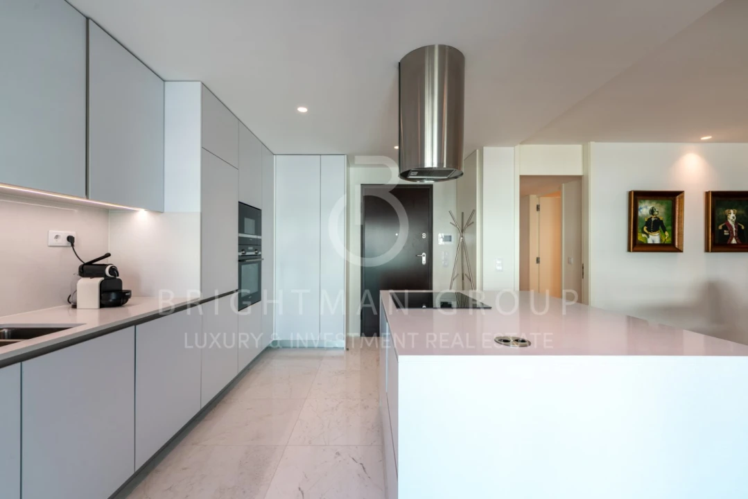 Apartamento T2 para Venda em Avenidas Novas Foto 3