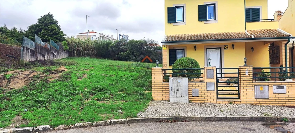 Terreno para Venda em Tavarede Foto 1