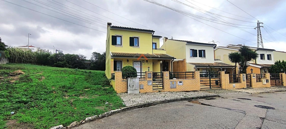 Terreno para Venda em Tavarede Foto 3