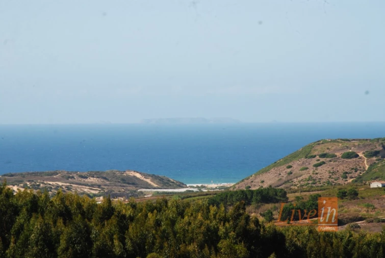 Terreno para Venda em A dos Cunhados e Maceira Foto 1
