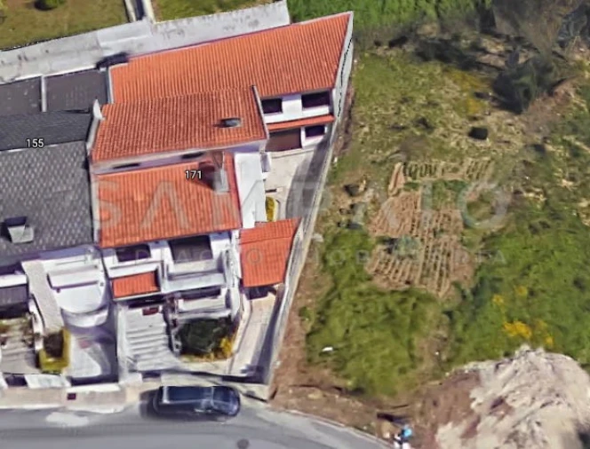 Terreno para Venda em Fânzeres e São Pedro da Cova Foto 2